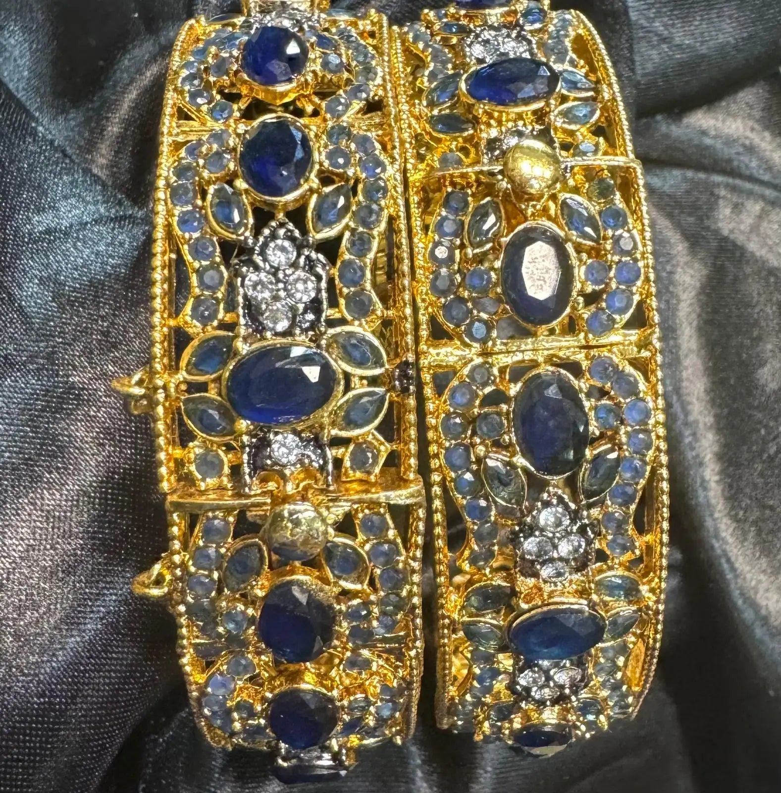 Front view of JV3000 sapphire blue stone bangles with gold finish