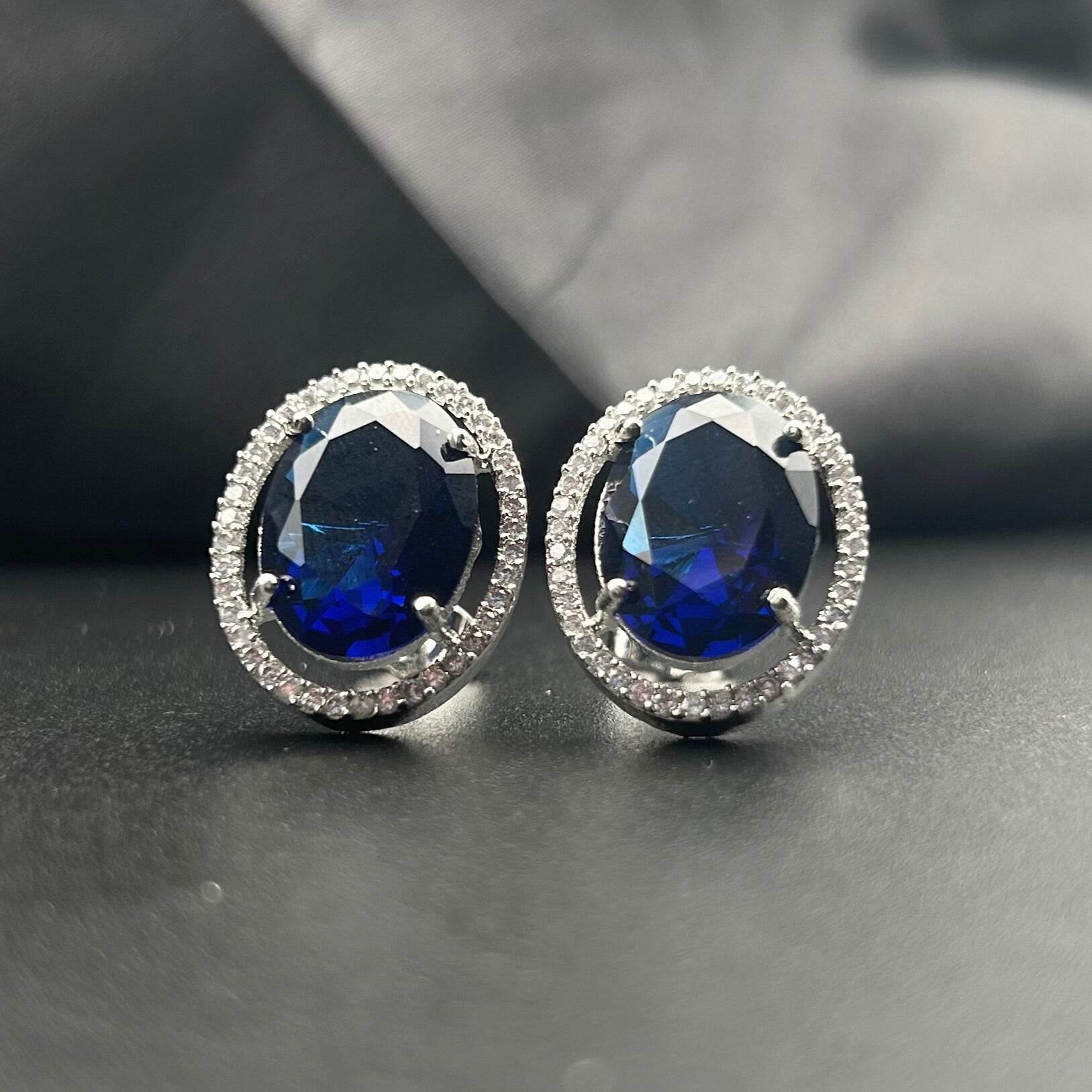 GEMSTONE STUDS