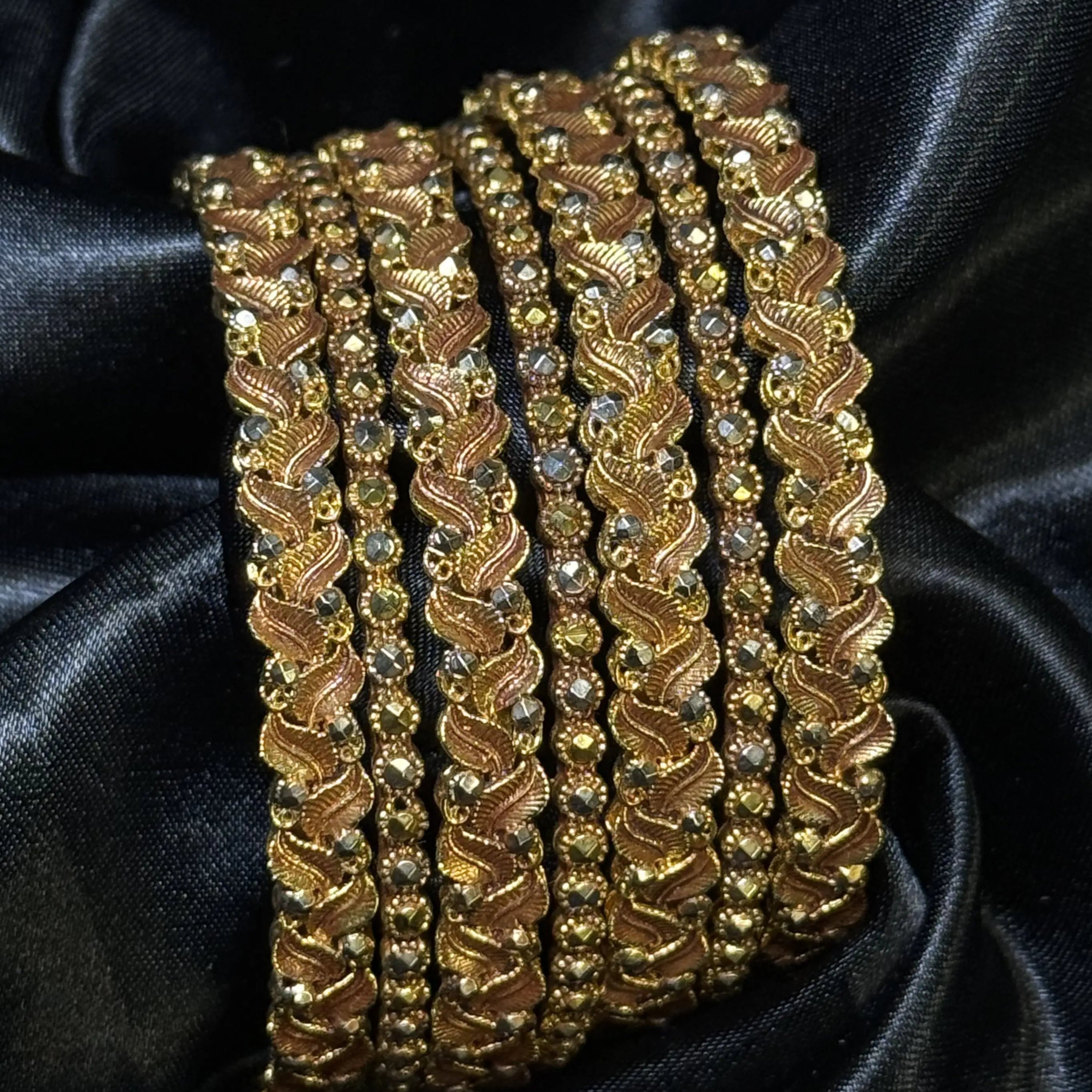 Antique 24K gold-plated bangle set with 4 thick and 3 thin designs