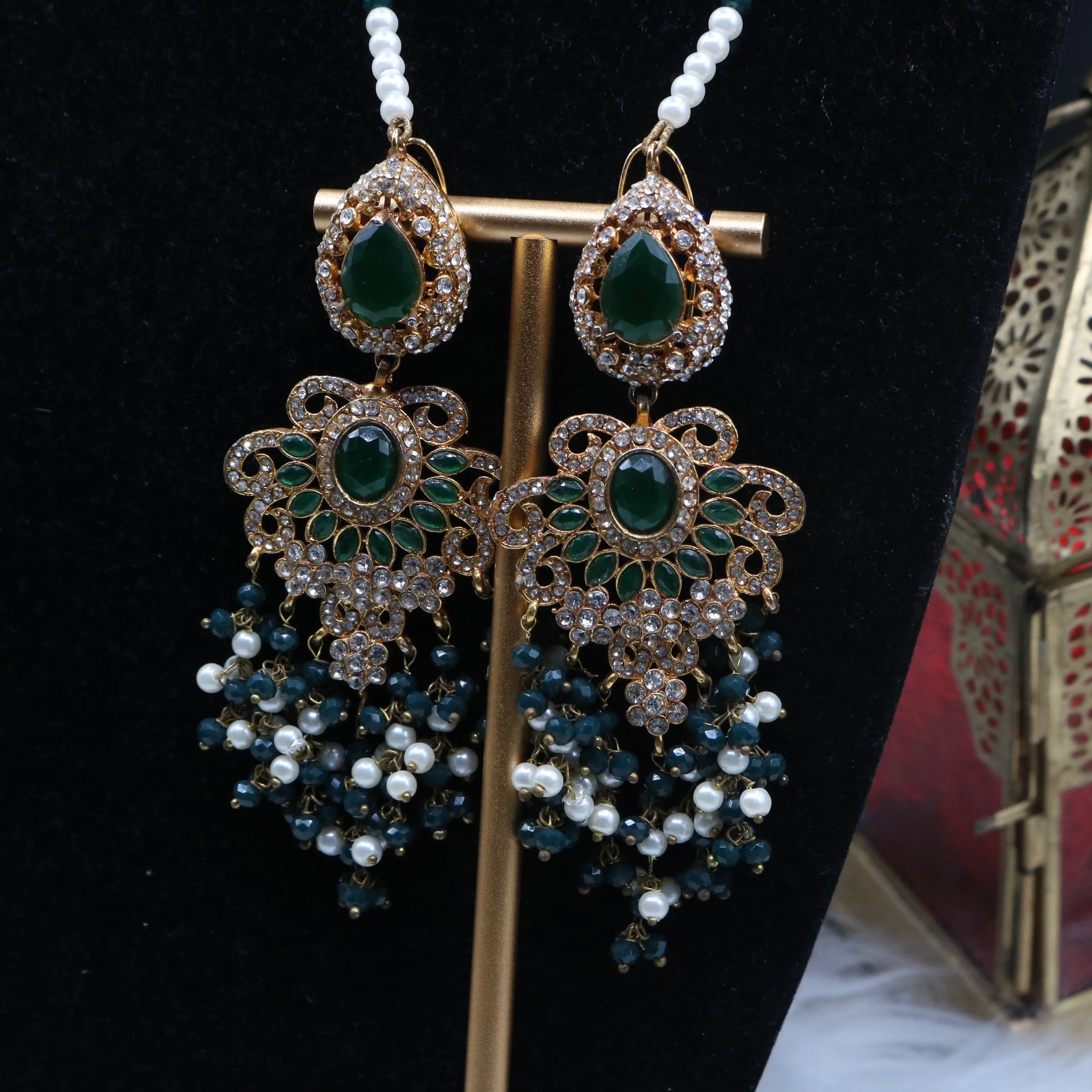 another earrings only view of Royal emerald bridal choker necklace with teardrop stones and pearls