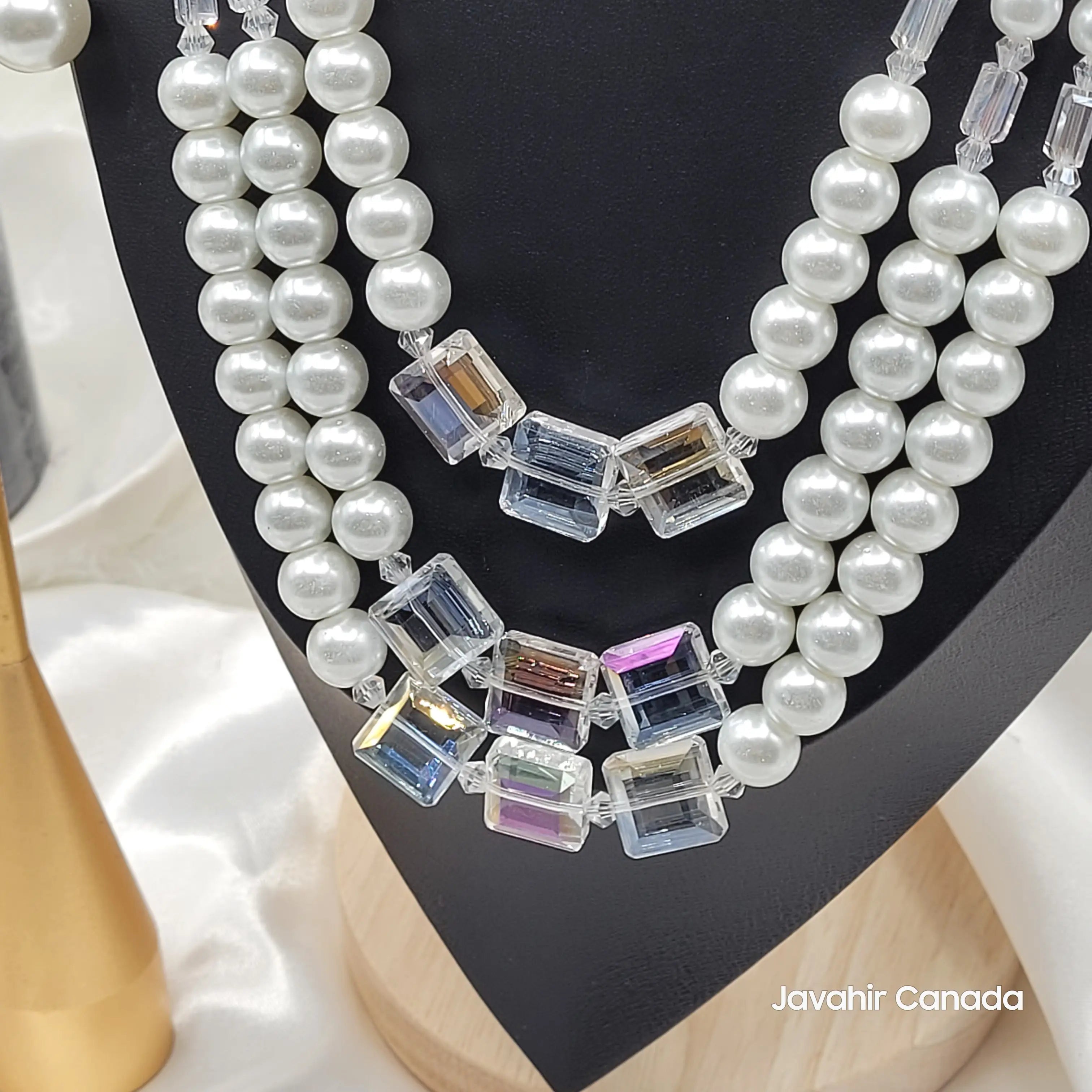 Close-up of JV160 in White crystal showing clear-cut square crystals