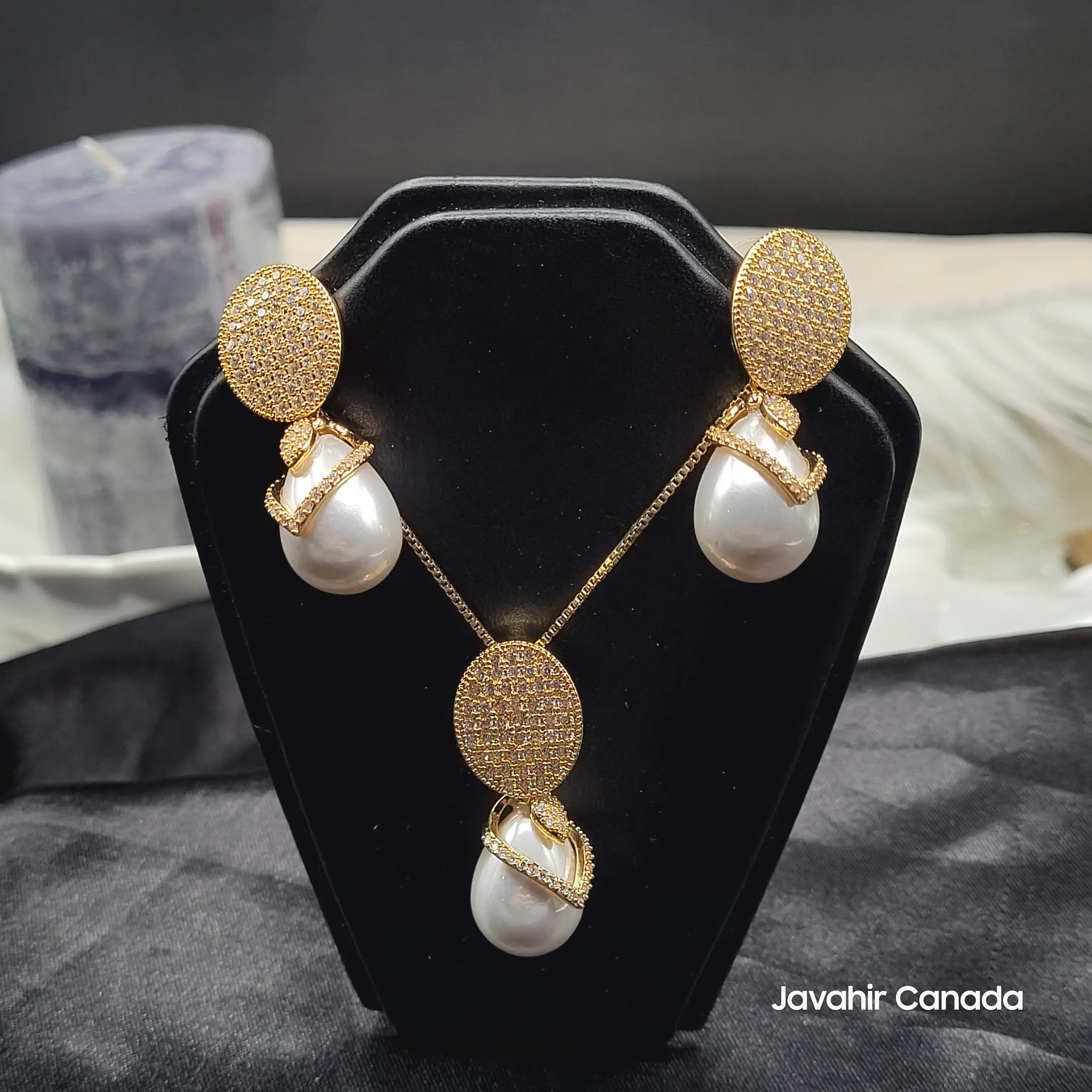 Luxury baroque pearl earrings and pendant gold plated – American Diamond jewelry