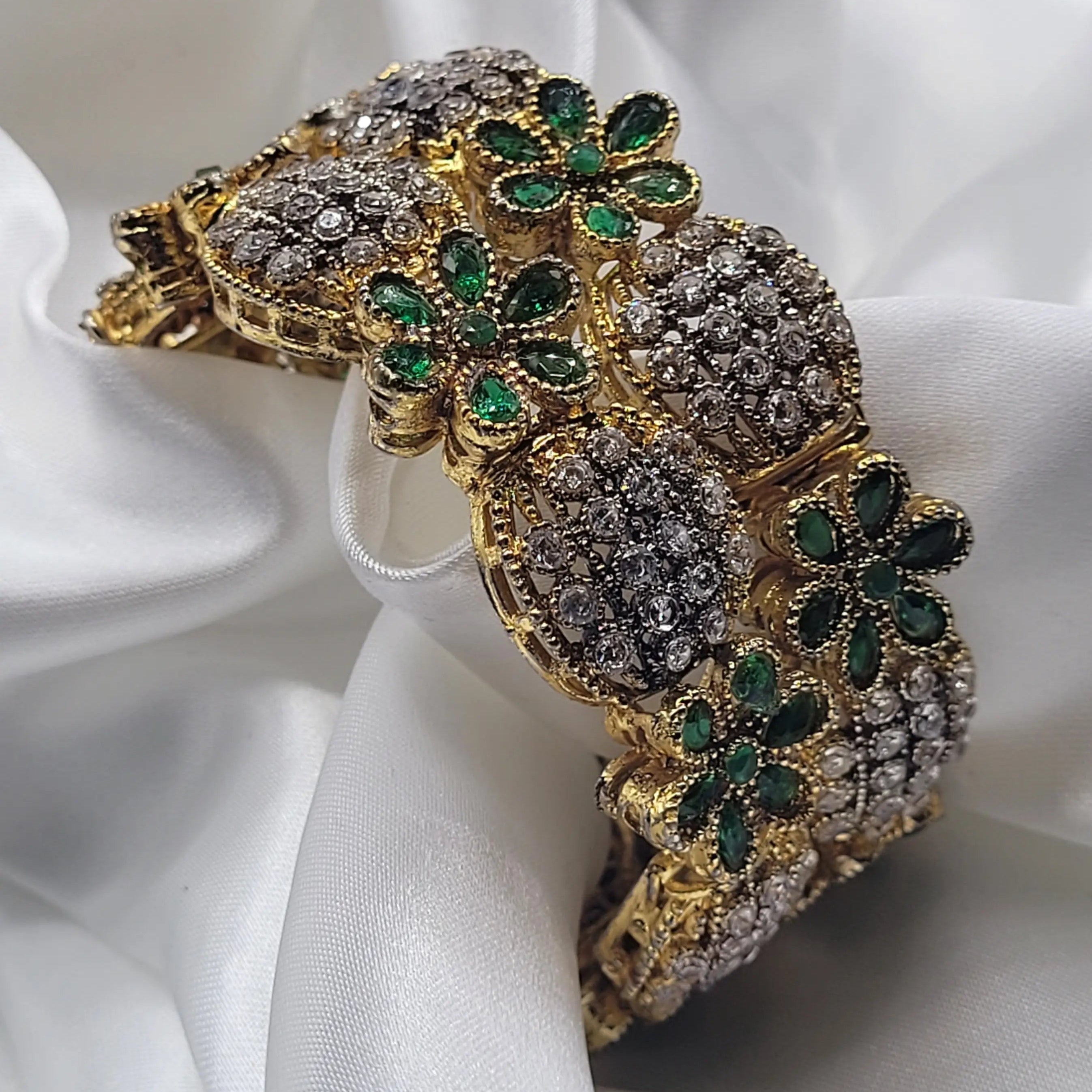 Green floral crystal bangles with intricate design – JV3001
