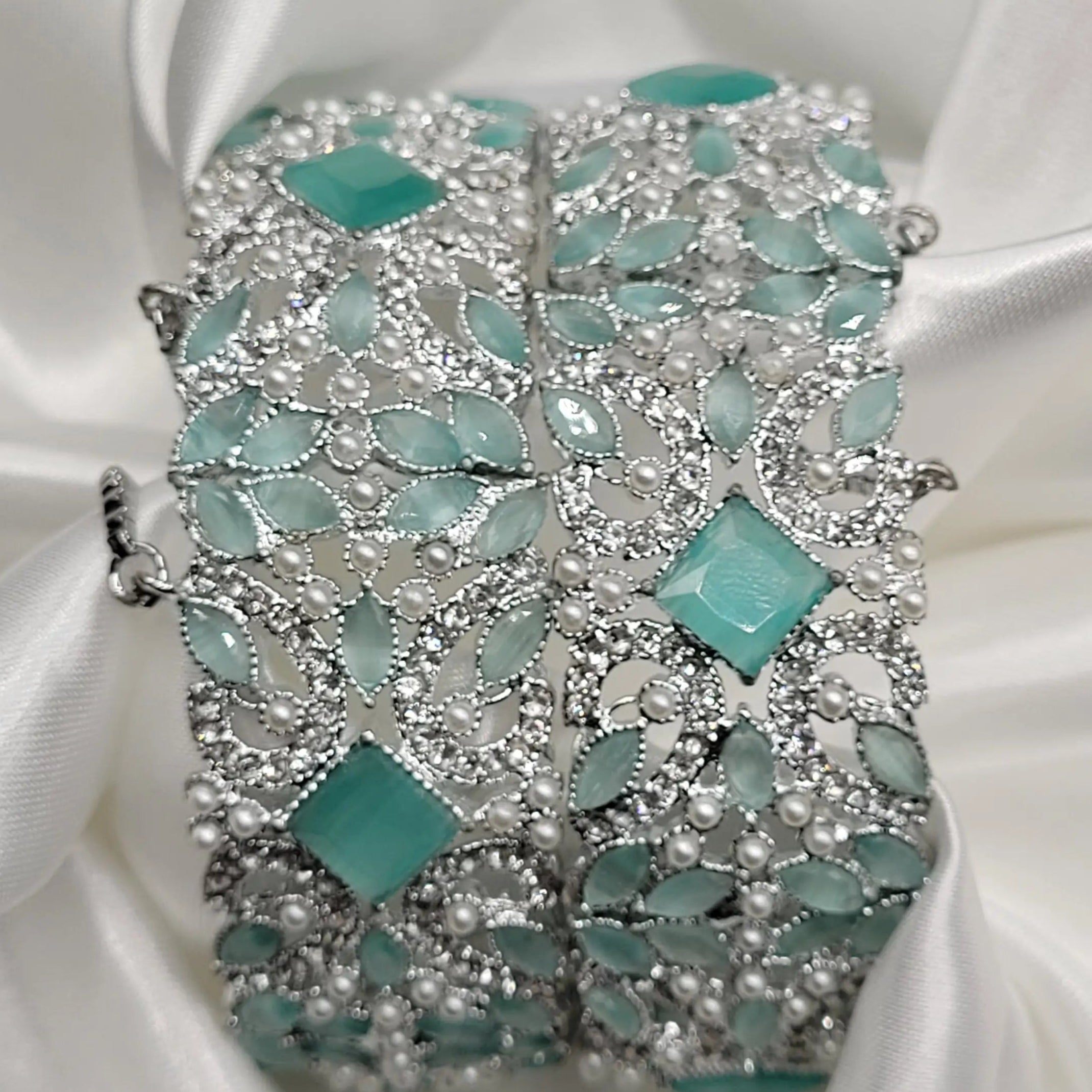 JV3007 teal stone bangles with pearls and silver finish – close-up