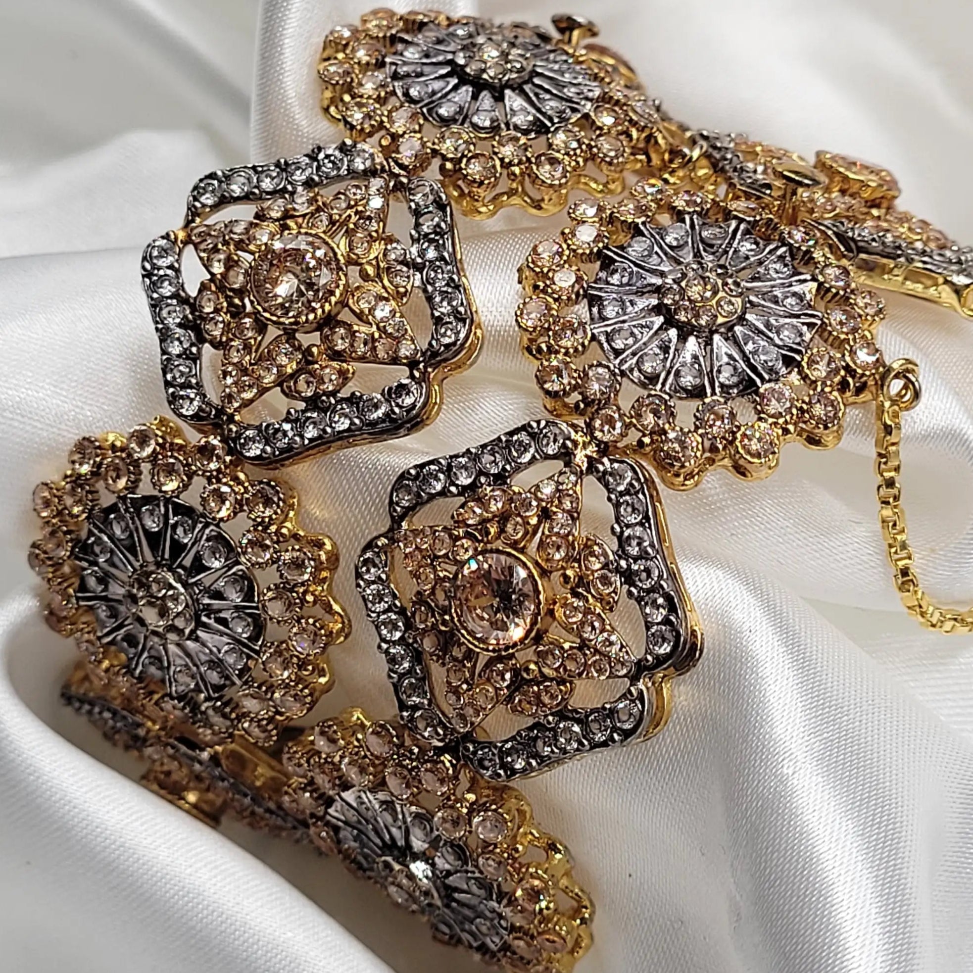 JV3020 openable bangles with champagne-toned crystals – side view