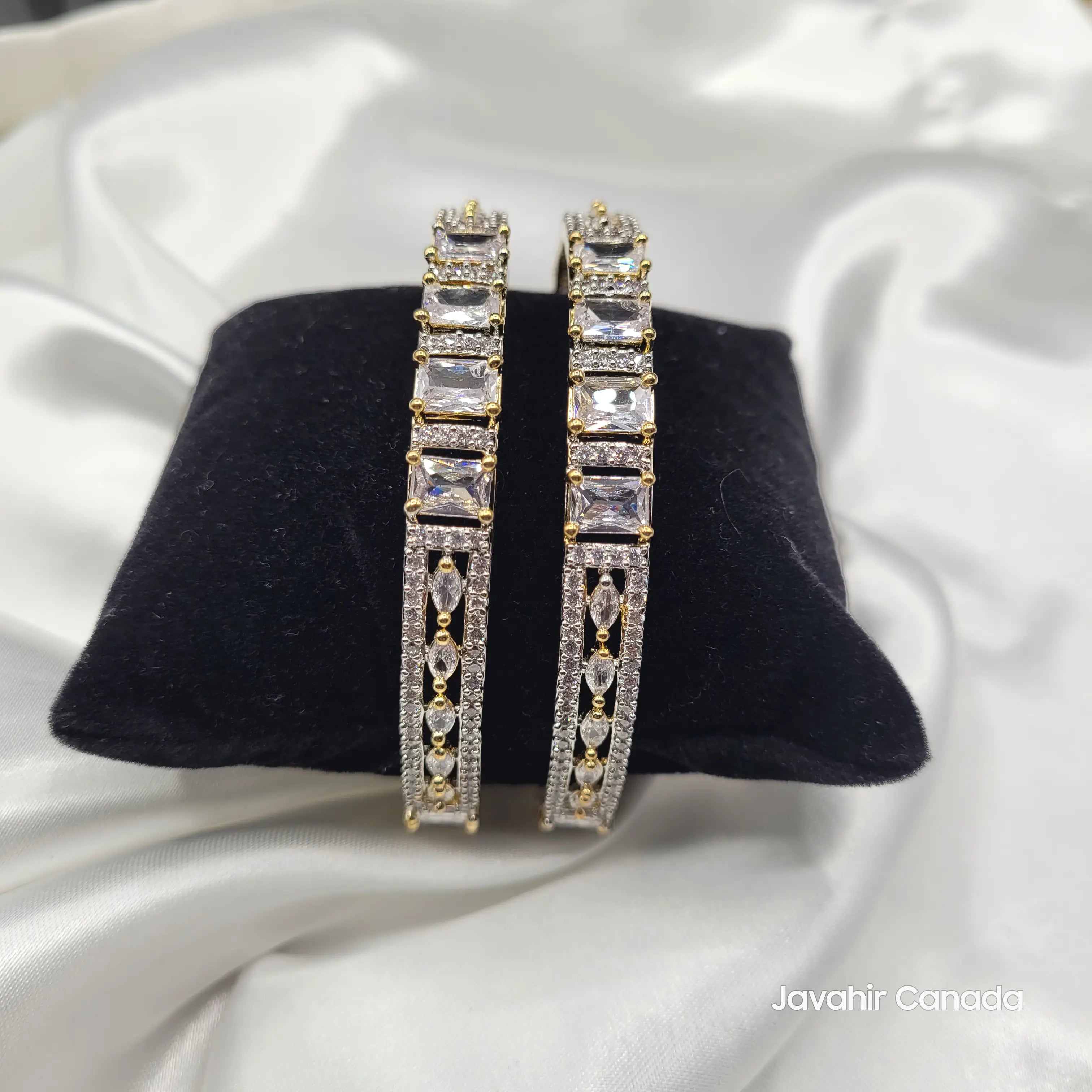 JV3029 Bangles in Gold Finish – Statement Bridal Jewelry