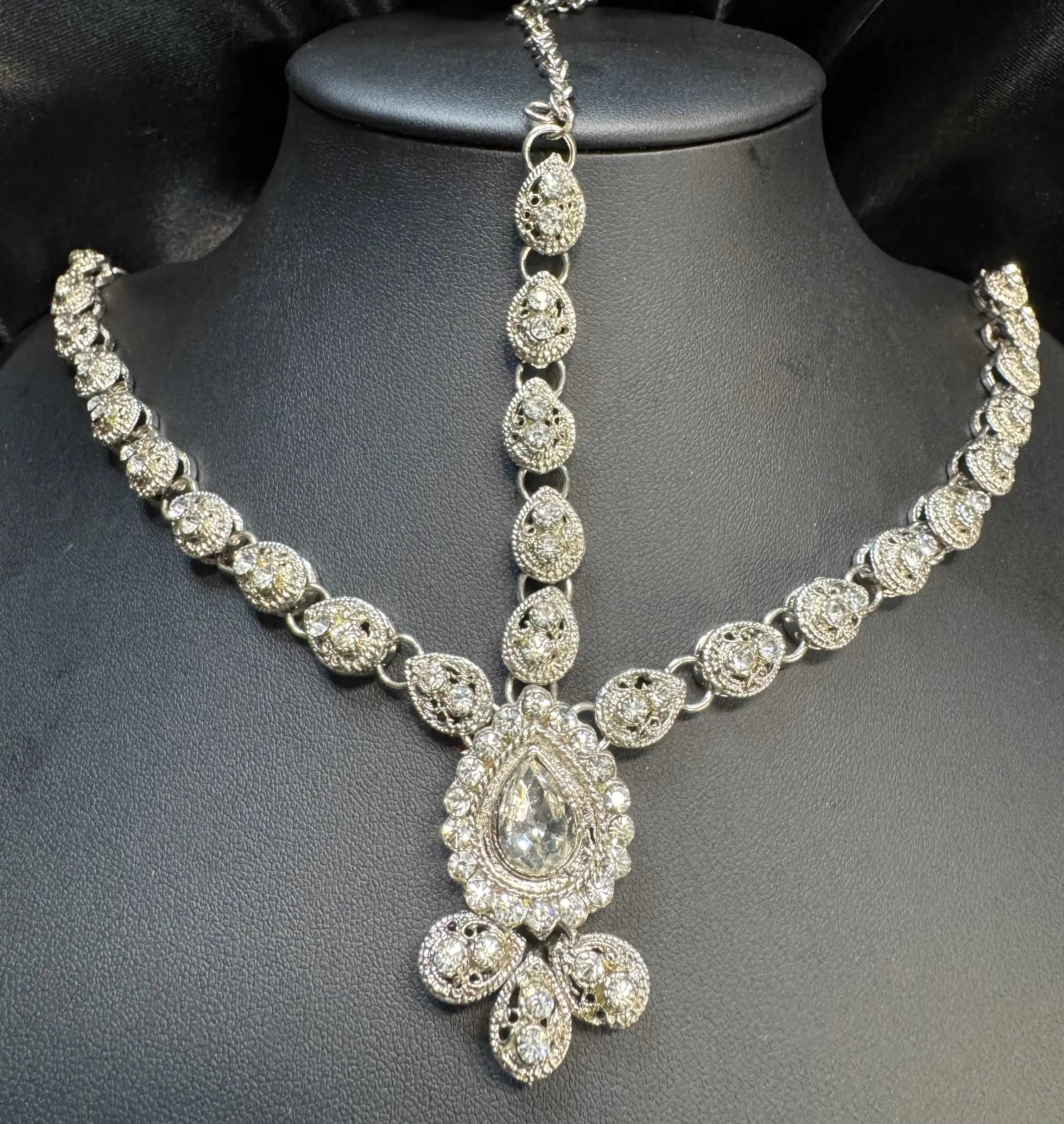 JV5117 Silver Maatha Patti with Pavé Teardrop Pendant