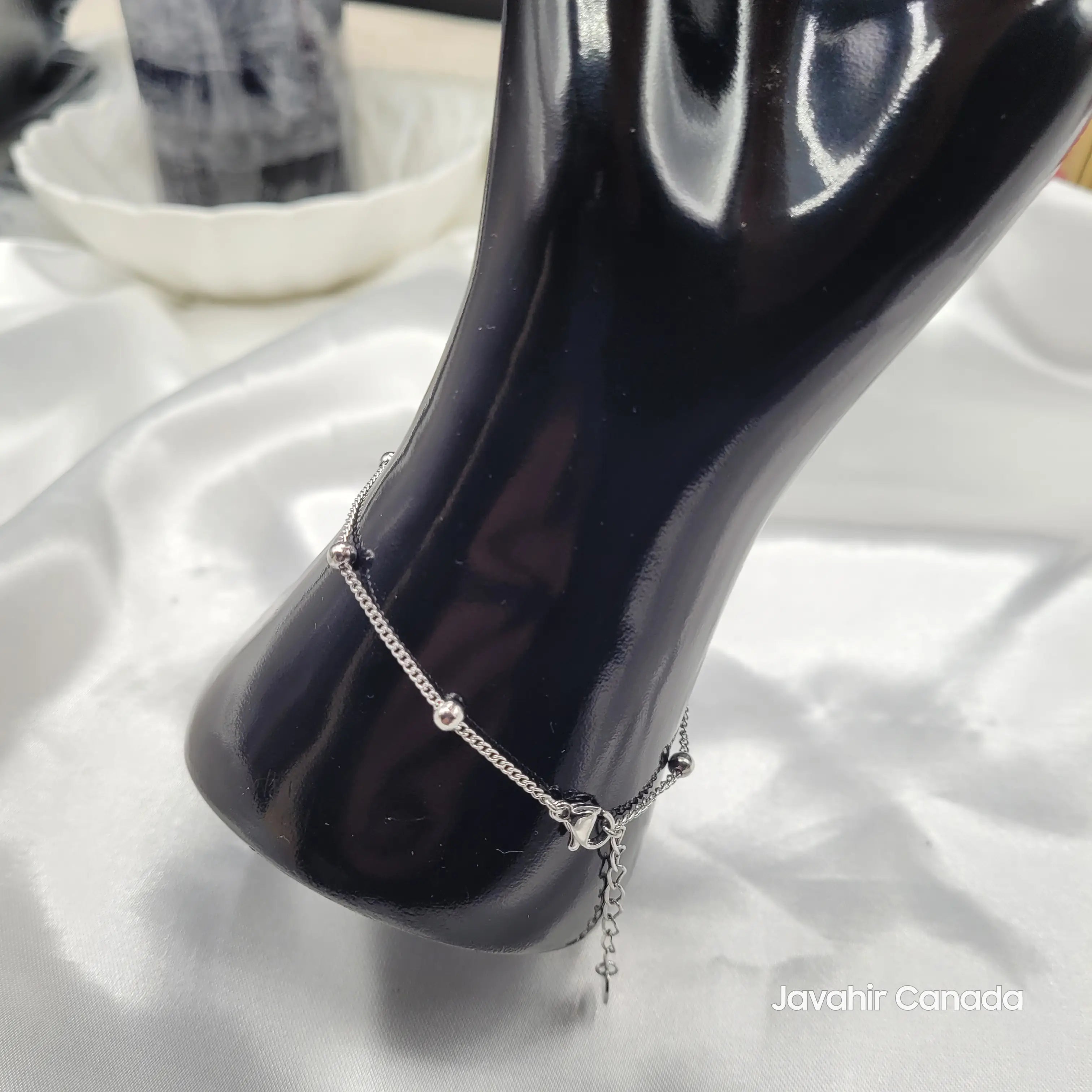 Back view of JV4022 adjustable bracelet chain and clasp in silver tone