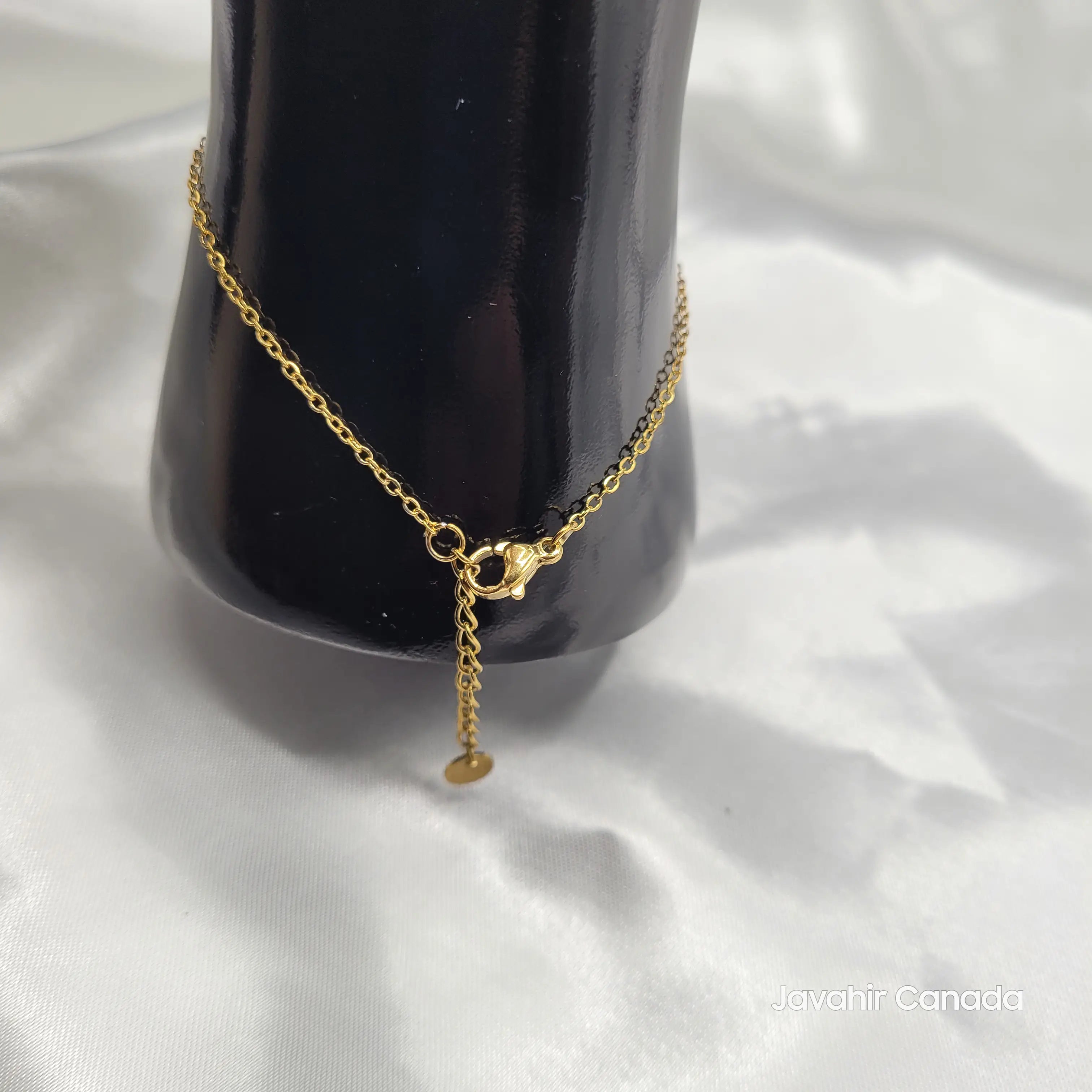 Adjustable clasp of green variant hand chain JV4024