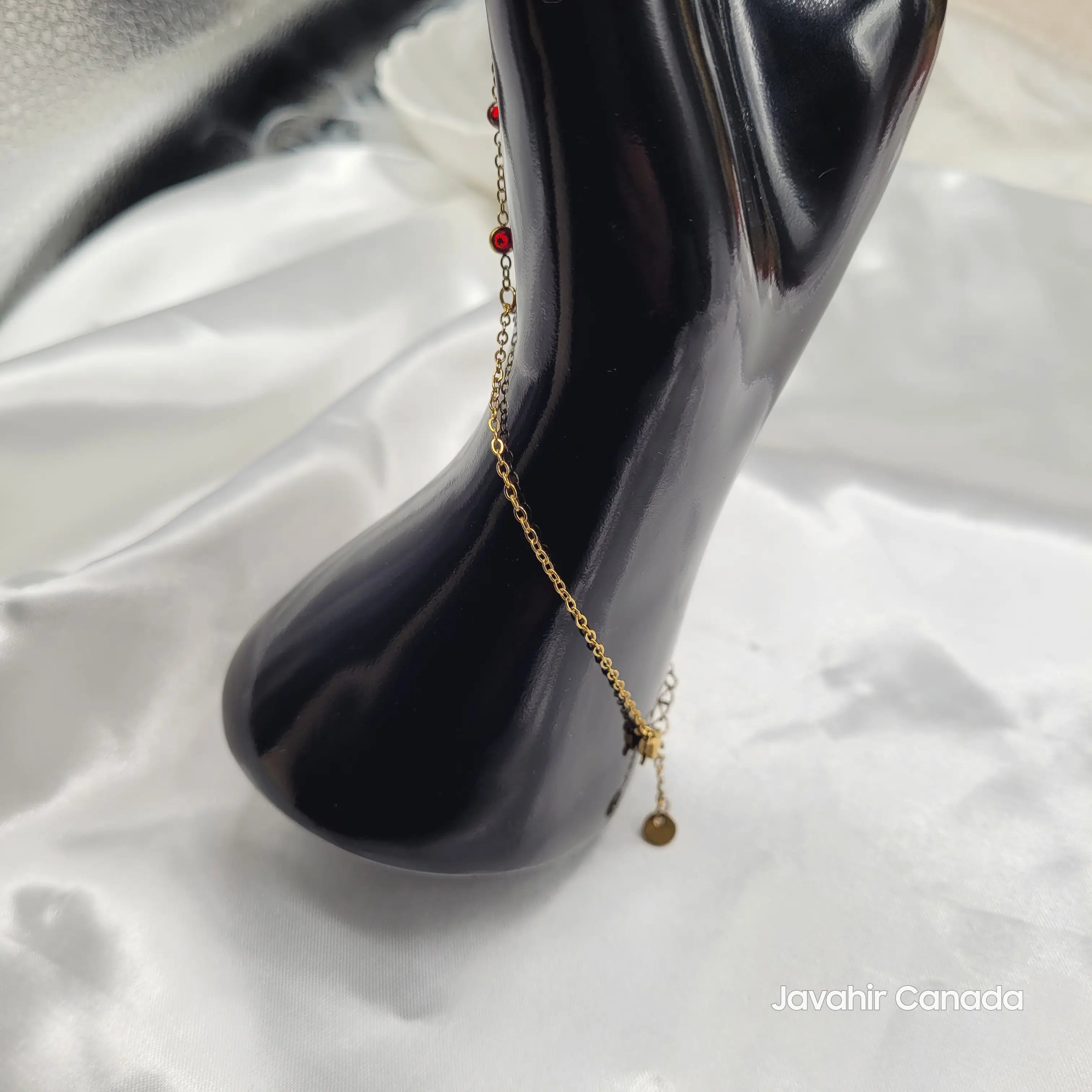 Adjustable clasp of red variant hand chain JV4024