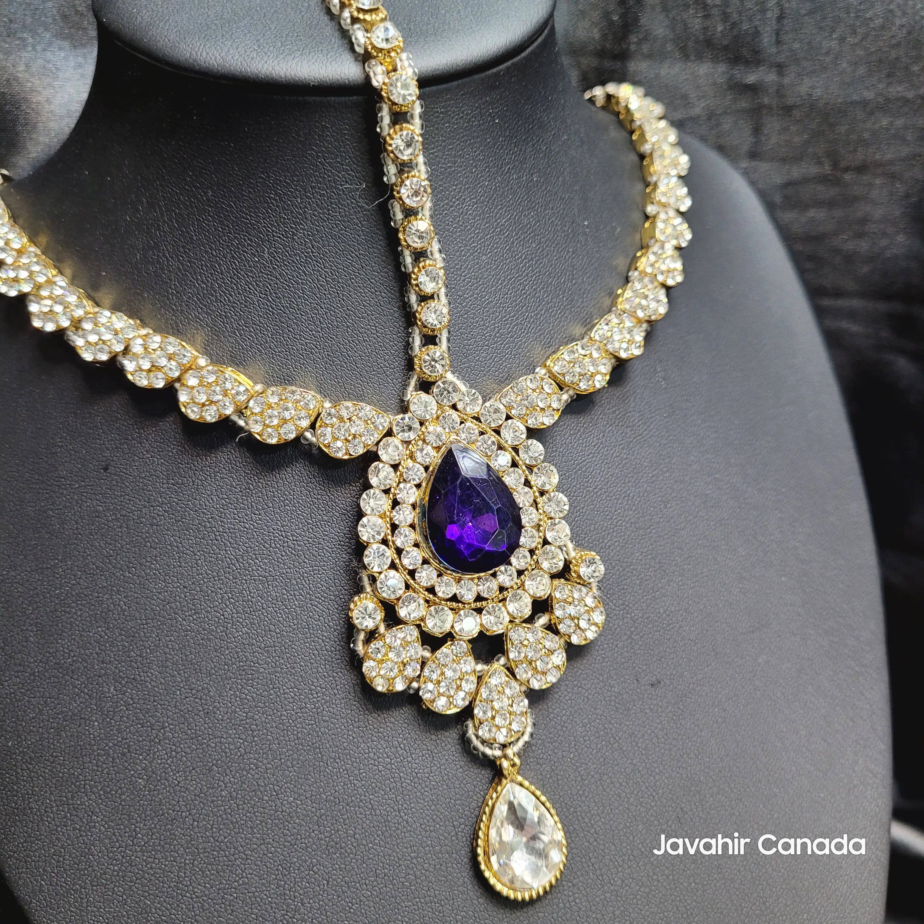 JV5119 Gold-Plated Maang Tikka with American diamonds – angled view