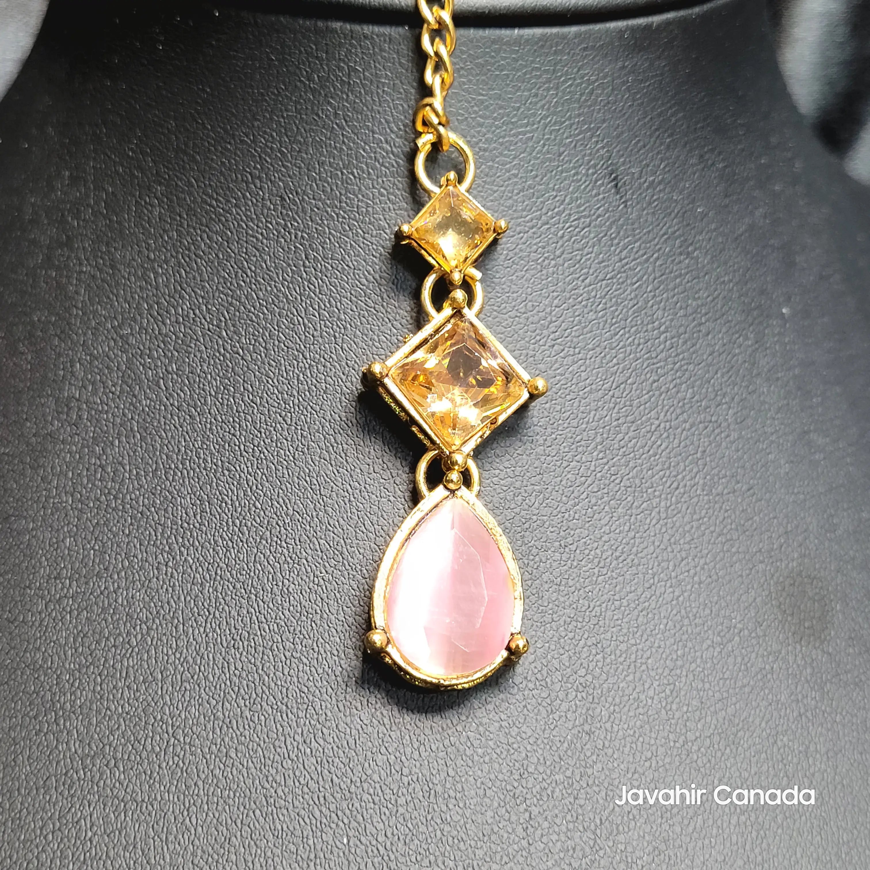 Elegant Indian Maang Tikka for festive or wedding attire