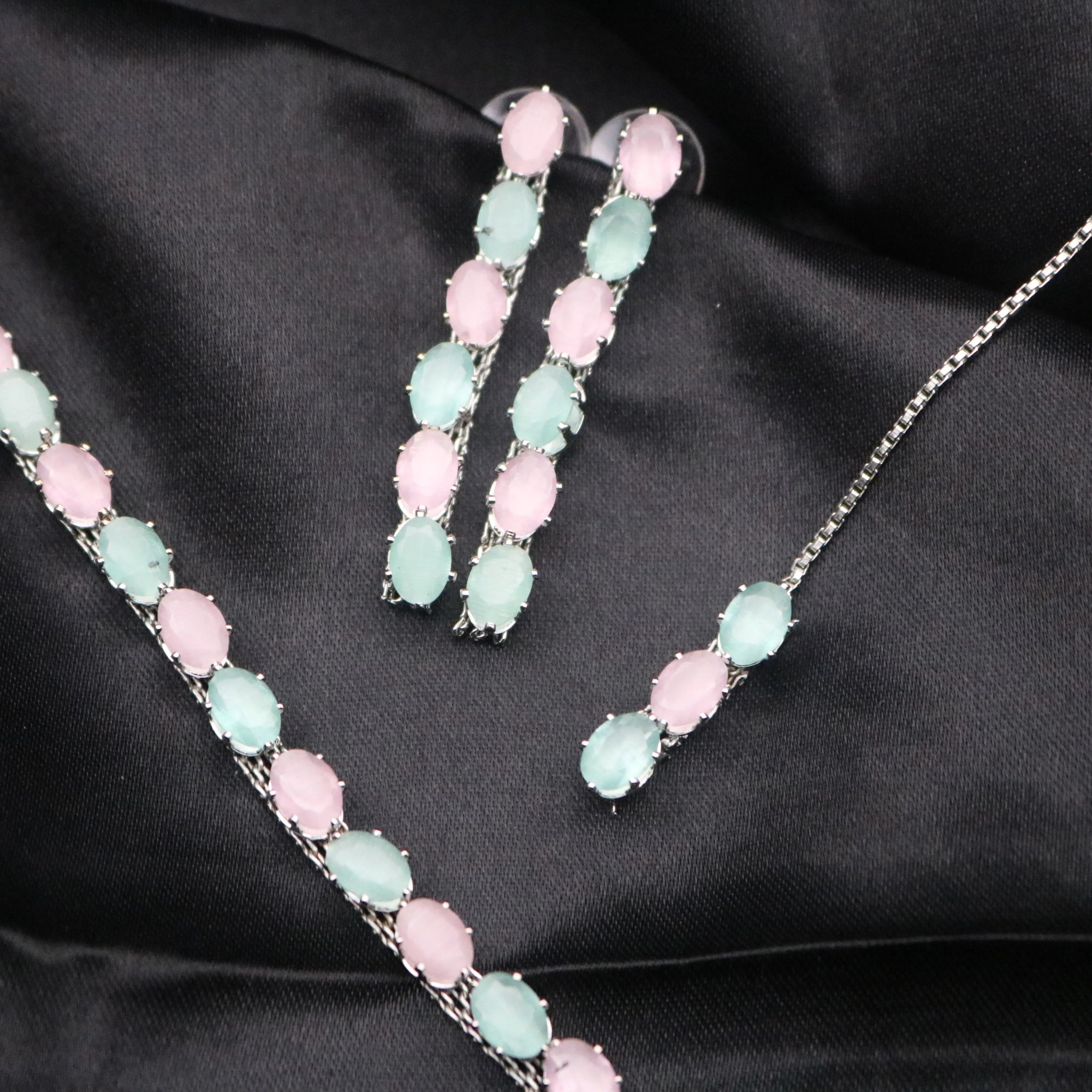 Chainmail Necklace Set with alternating pastel pink and mint green gemstones and long earrings